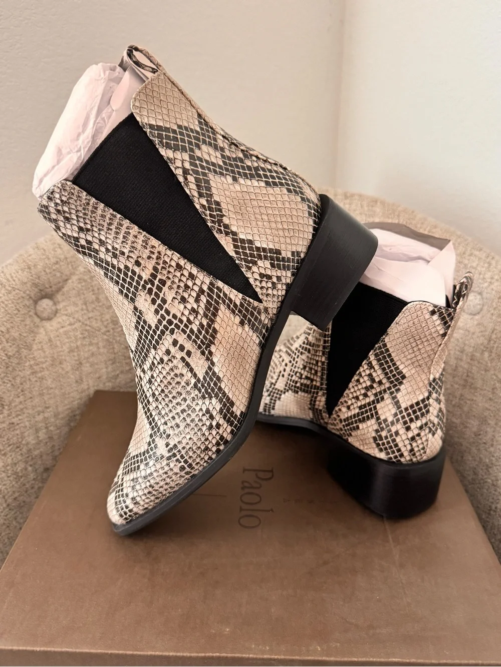 Linea Paolo Vera boots Snake Print in Beige and Black size 7 NEW